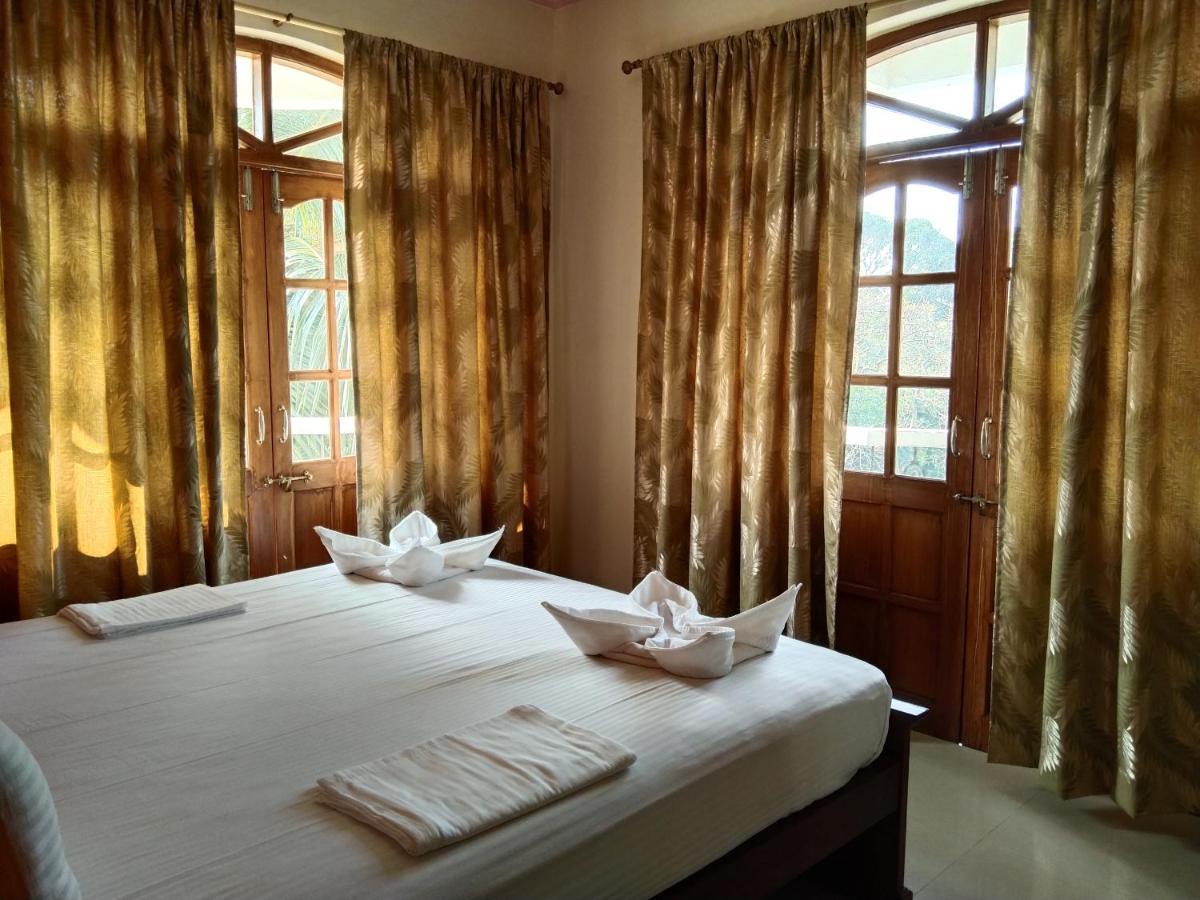 Bluesea Beach Resort Candolim Exteriör bild
